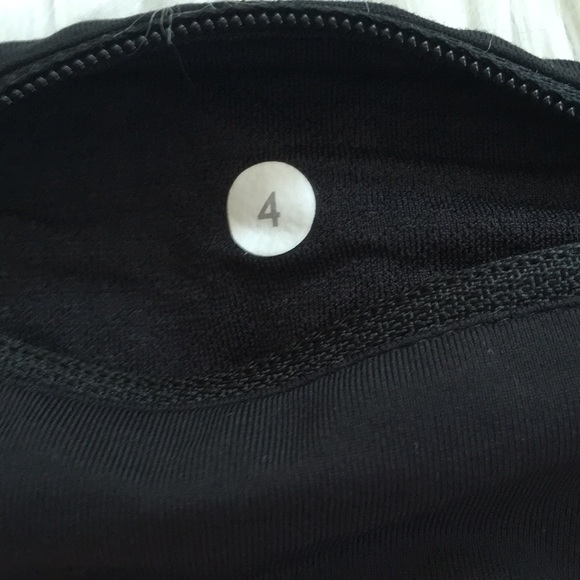 🦄Rare Seawheeze Lululemon tri check speed shorts - Picture 5 of 5